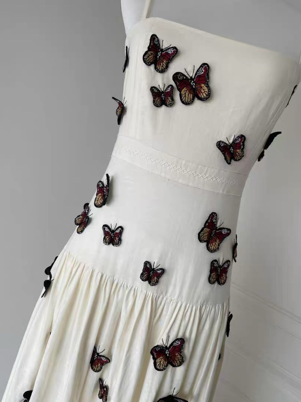 Agua By Agua Bendita Lima Embroidered Butterfly Linen Maxi Dress, M - Picture 5 of 10